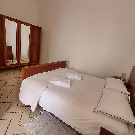 Maddalena House سبيلّو